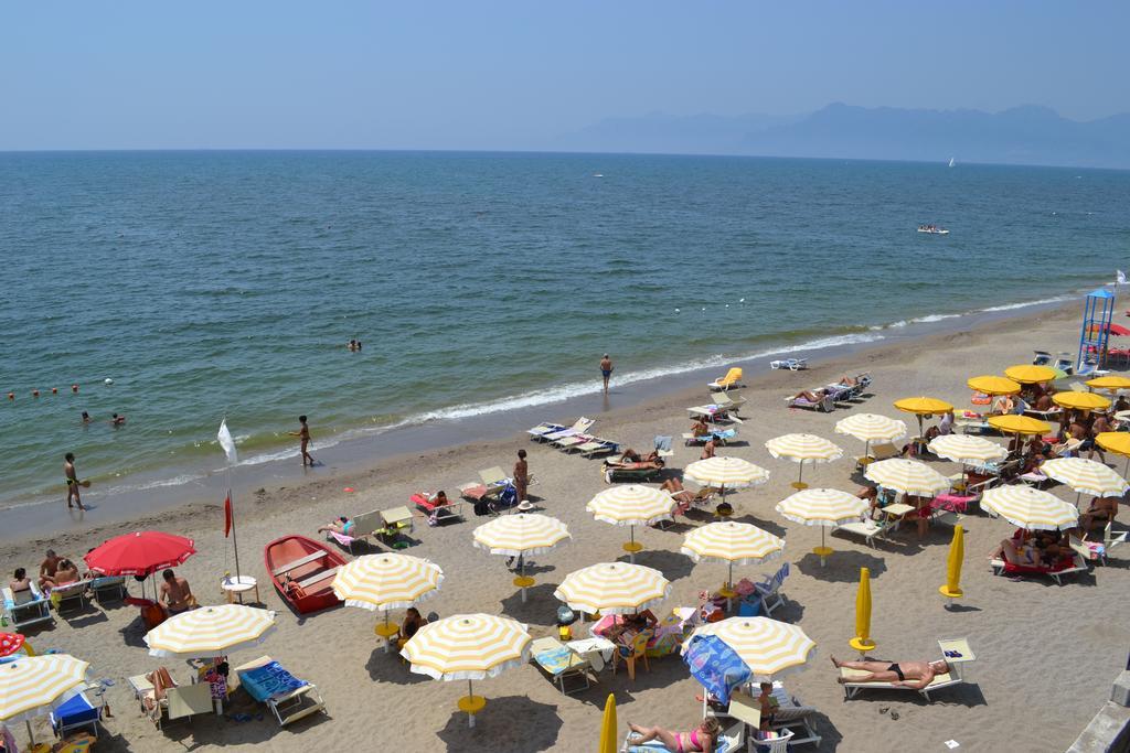 Dei Navigatori On The Sea